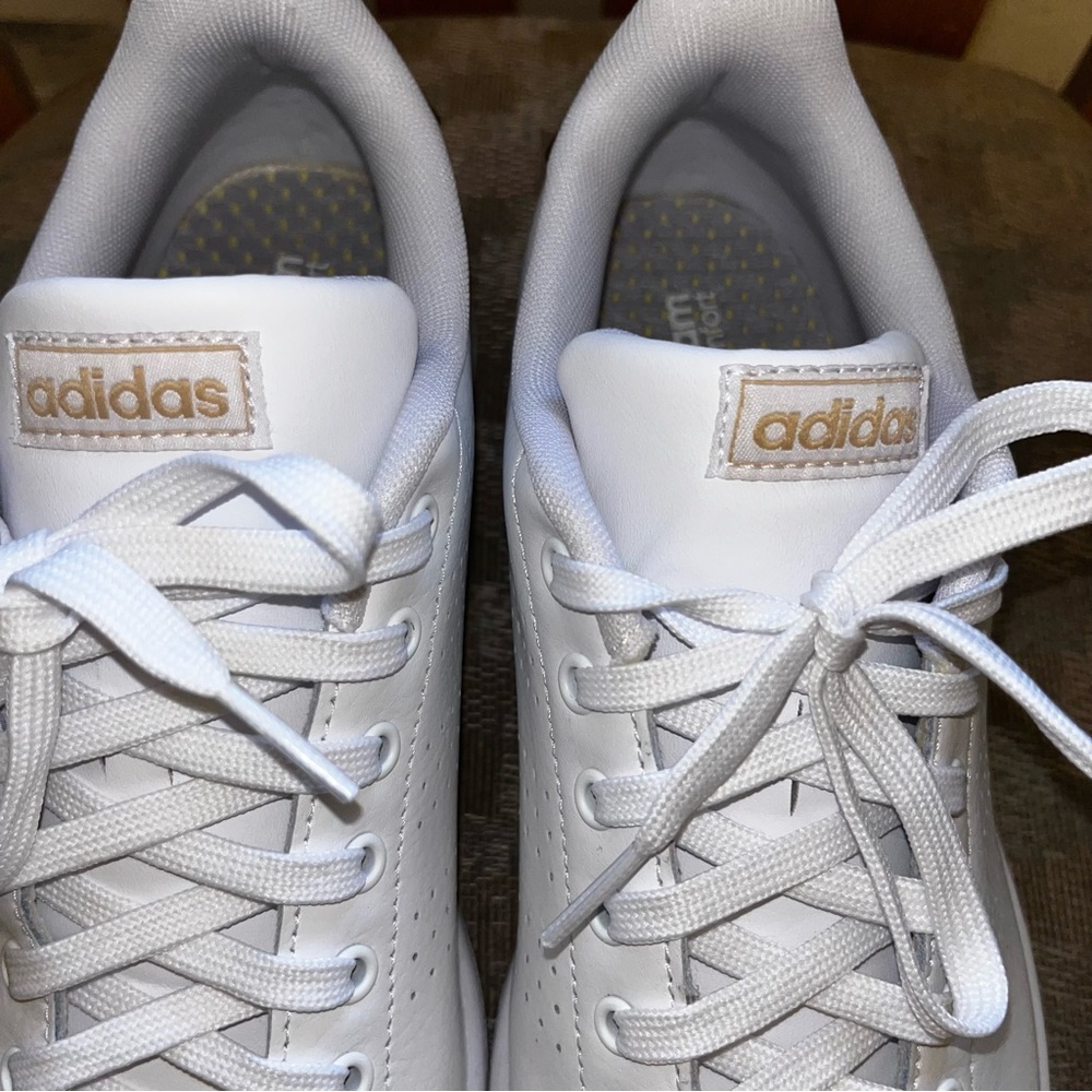 Adidas - Picture 4 of 10